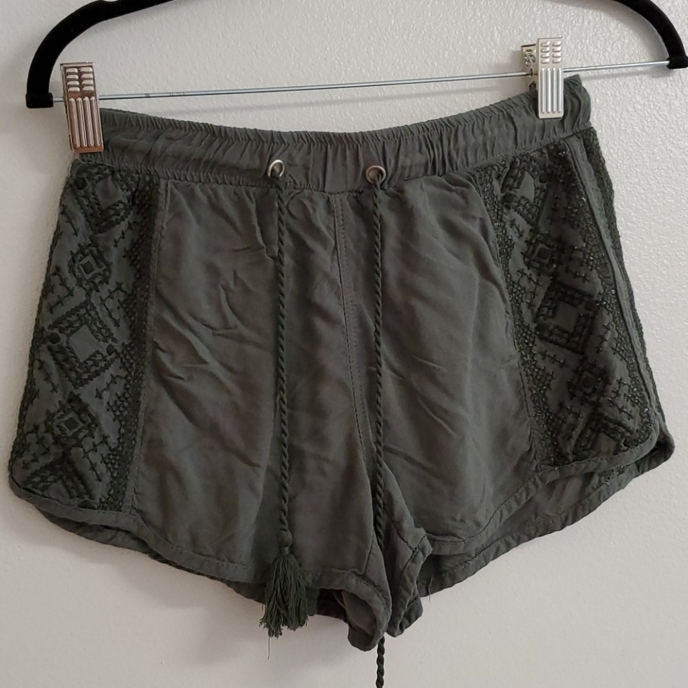 Army Green Grayish Tassle Strings Shorts